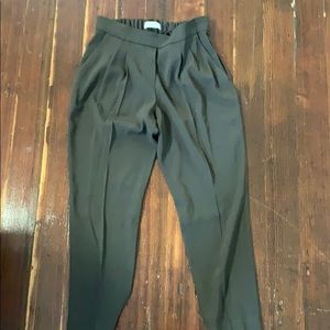 Aritzia cropped silky pant, worn once!